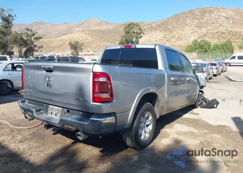 2022 Ram 1500 Laramie 4X4 5'7 Box из США, поврежденный, VIN 1C6SRFJM8NN222161